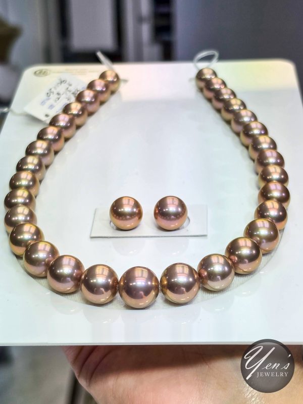 Natural Color Freshwater Edison Pearl Necklace – 12.9-15.6mm, 31pcs w/ Earrings