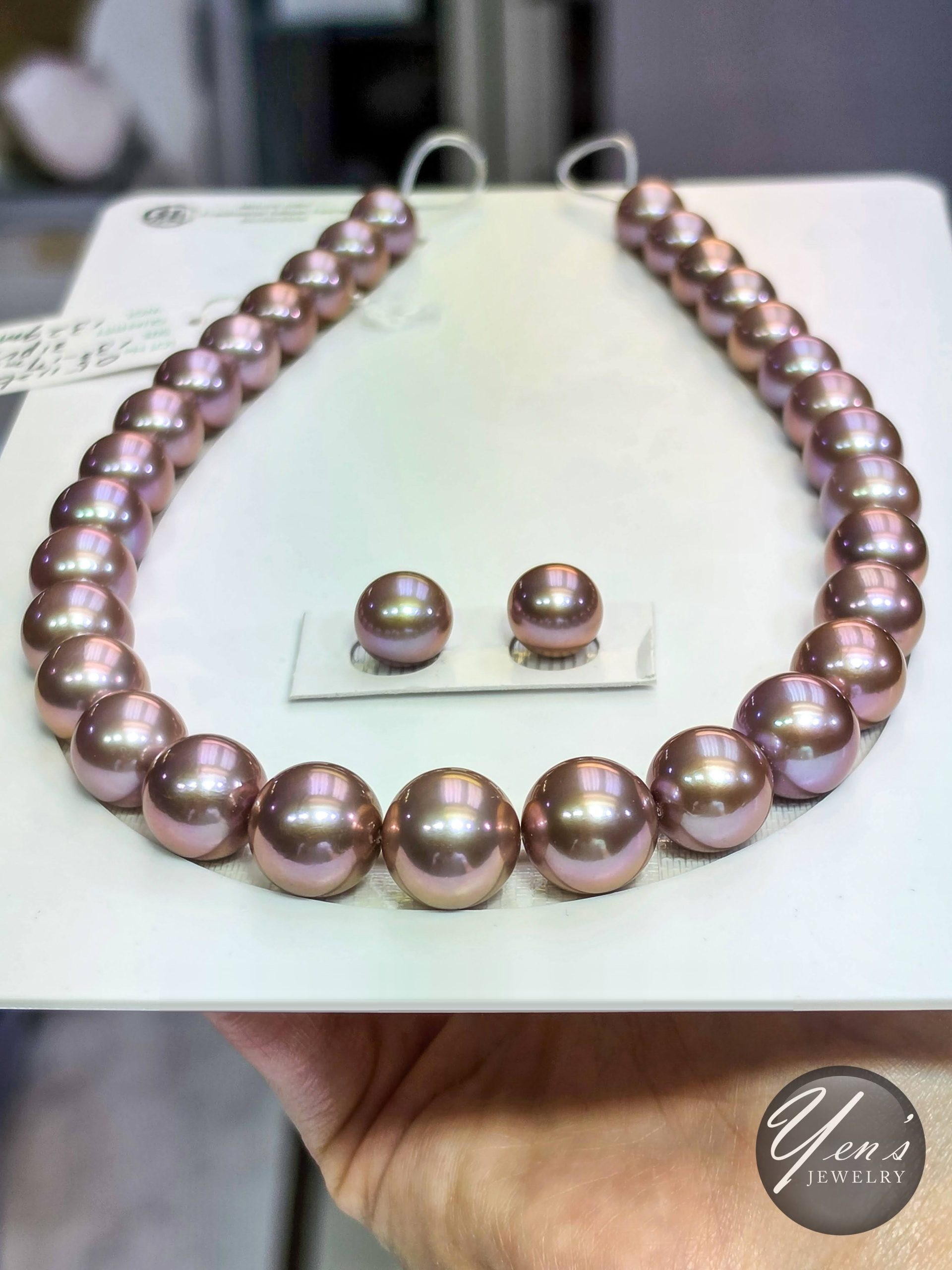 Natural Color Freshwater Edison Pearl Necklace – 13.3-17mm, 31pcs w/ Earrings