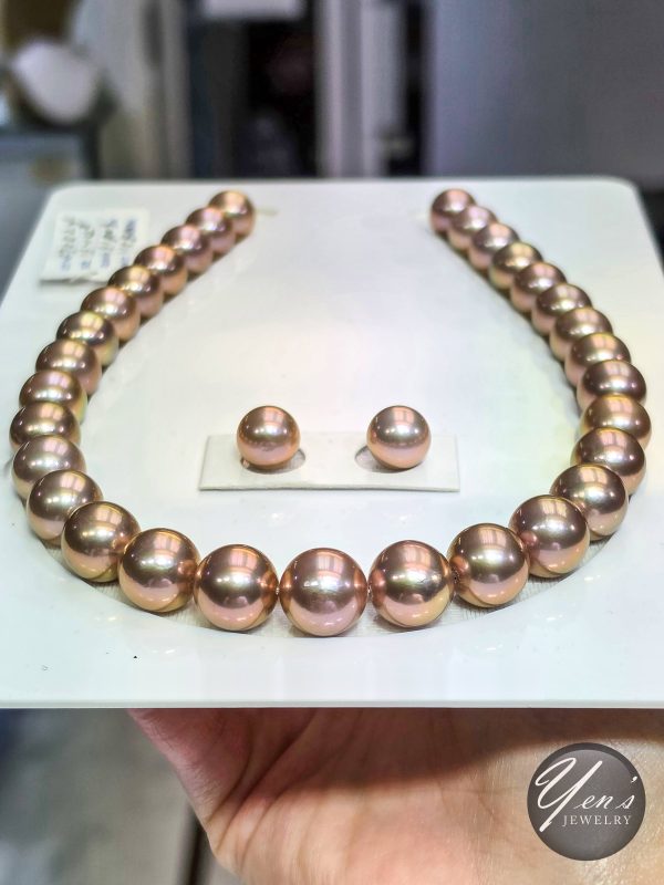 Natural Color Freshwater Edison Pearl Necklace – 13-14.8mm, 31pcs w/ Earrings