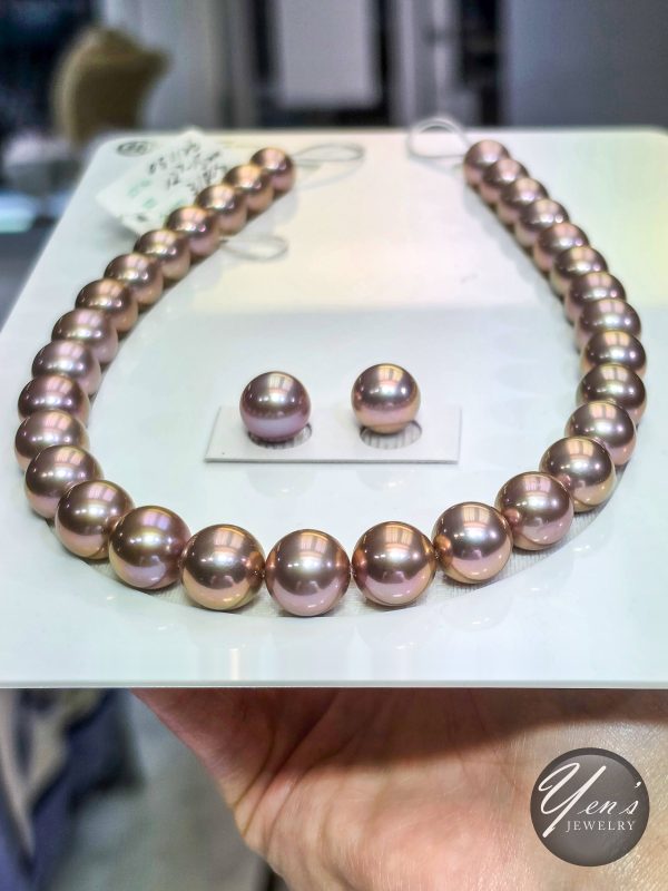 Natural Color Freshwater Edison Pearl Necklace – 12.7-15mm, 31pcs w/ Earrings
